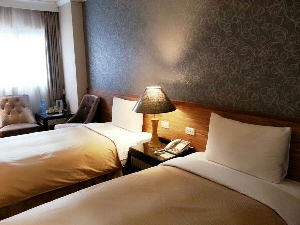 Astar Hotel Тайпей Екстериор снимка