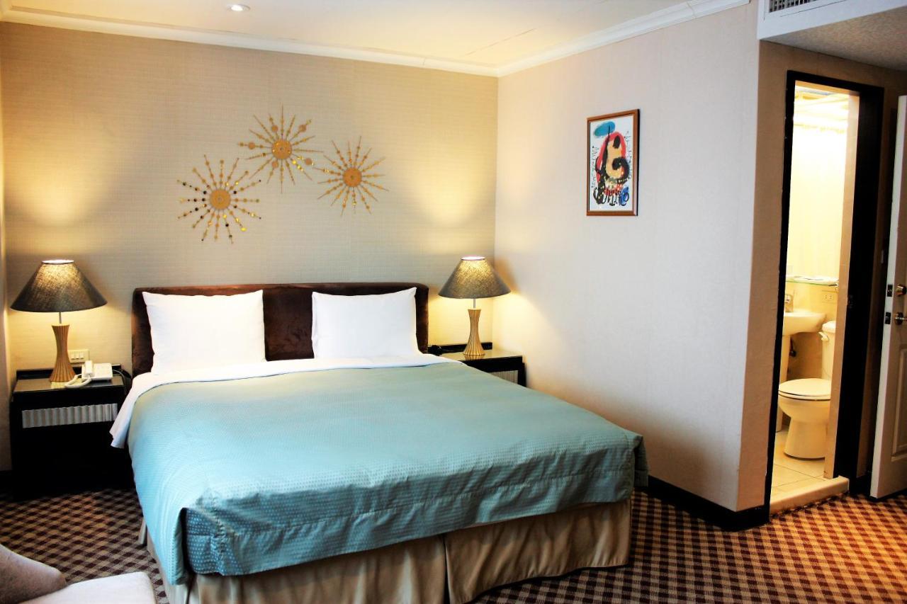 Astar Hotel Тайпей Екстериор снимка