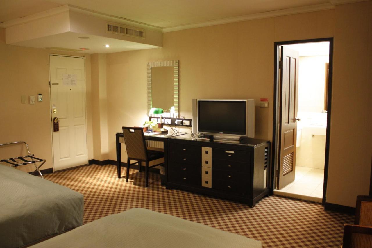 Astar Hotel Тайпей Екстериор снимка