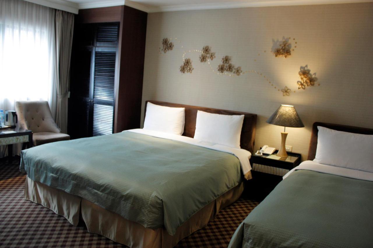 Astar Hotel Тайпей Екстериор снимка