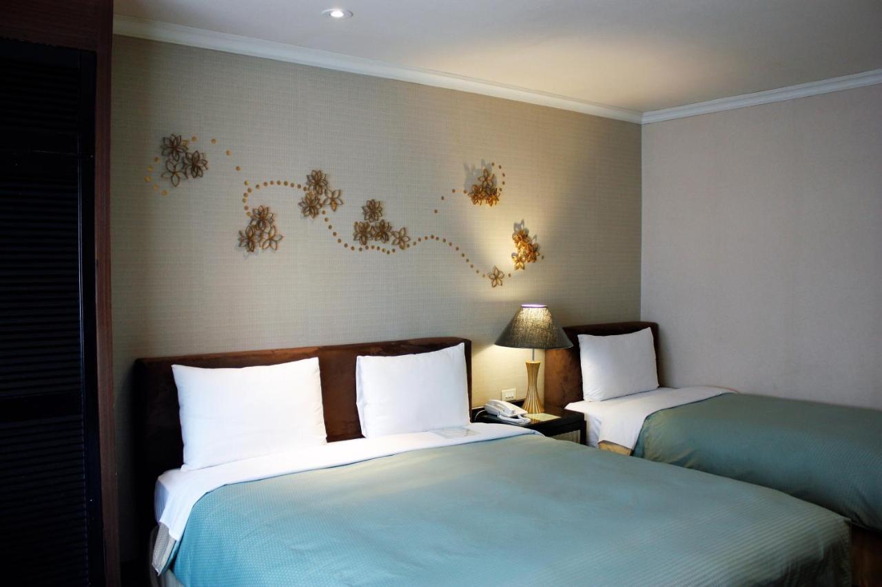Astar Hotel Тайпей Екстериор снимка