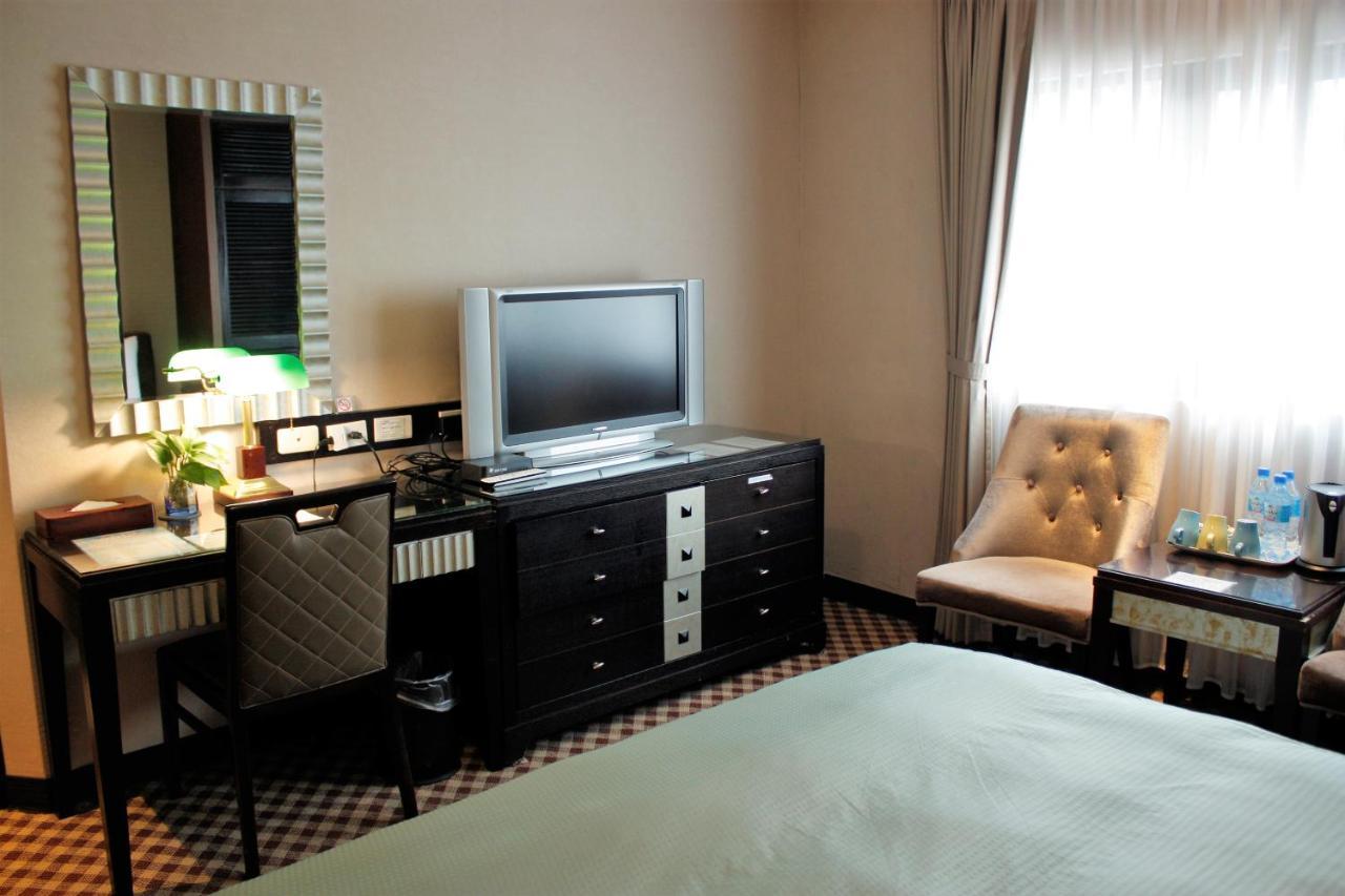 Astar Hotel Тайпей Екстериор снимка